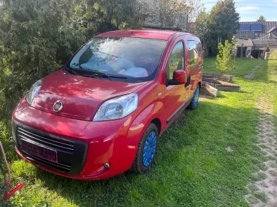 Gebraucht Fiat Qubo Active 73 PS (53 kW) 2010 Rot Van / Kleinbus