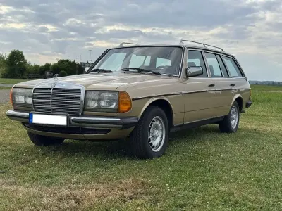 Gebraucht Mercedes 280 179 PS (131 kW) 1982 Gold Kombi