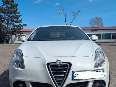 Gebraucht Alfa Romeo Giulietta 120 PS (88 kW) 2011 Weiß Kleinwagen
