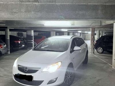 Usata Opel Astra 110 CV (80 kW) 2010 Station wagon