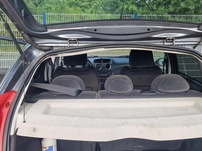 Grau Gebraucht 2009 Citroën C3 Exclusive Kleinwagen | 1.399 € (Guter Preis)