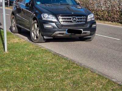 Gebraucht Mercedes ML300 Edition 204 PS (150 kW) 2011 Schwarz SUV