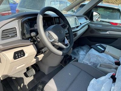 Neu VW Multivan Business 245 PS (180 kW) 2026 Deep black perleffekt Van