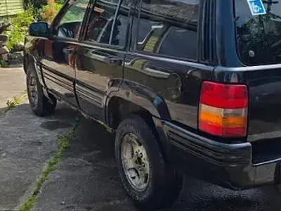 Gebraucht Jeep Cherokee Limited 184 PS (135 kW) 1998 Schwarz SUV