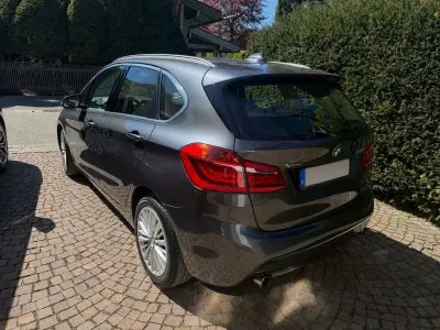 Używany BMW 225 231 KM (169 kW) 2016 Szary Minivan