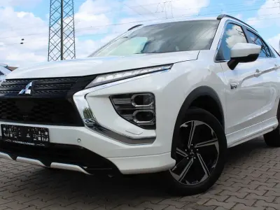Gebraucht Mitsubishi Eclipse Cross Plus 188 PS (138 kW) 2022 Weiß SUV