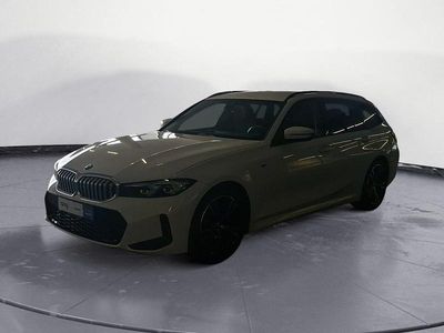 Gebraucht BMW 318 M Sport 156 PS (114 kW) 2024 Weiß Kombi