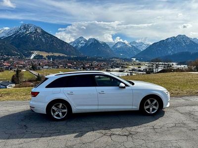 Gebraucht Audi A4 Ambiente 150 PS (110 kW) 2017 Weiß Kombi
