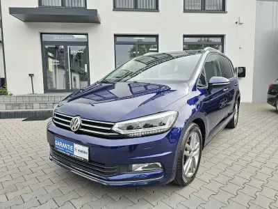 Gebraucht VW Touran Comfortline 150 PS (110 kW) 2017 Blau Van / Kleinbus