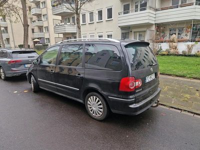 Schwarz Gebraucht 2007 VW Sharan Van / Kleinbus | 3.900 € (Teuer)