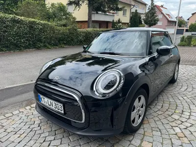 Gebraucht Mini Cooper 136 PS (100 kW) 2023 Schwarz Kleinwagen