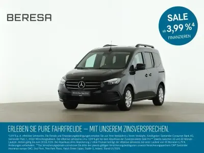 Gebraucht Mercedes T180 Progressive 116 PS (85 kW) 2025 Schwarz Van / Kleinbus