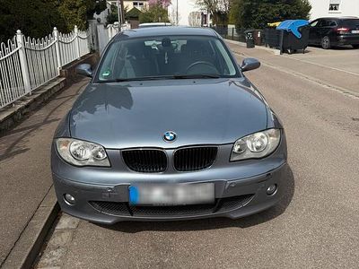 Usata BMW 118 140 CV (102 kW) 2005 Blu Utilitaria