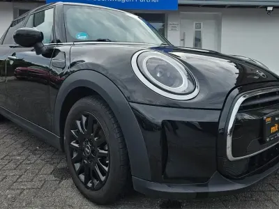 Gebraucht Mini ONE Classic 102 PS (75 kW) 2021 Schwarz Kleinwagen
