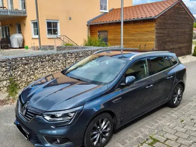 Gebraucht Renault Mégane GrandTour Bose Edition 132 PS (97 kW) 2017 Grau Kombi