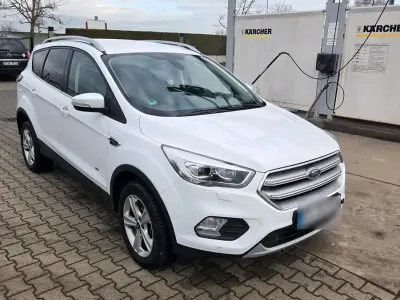 Używany Ford Kuga Titanium 179 KM (131 kW) 2017 Biały SUV
