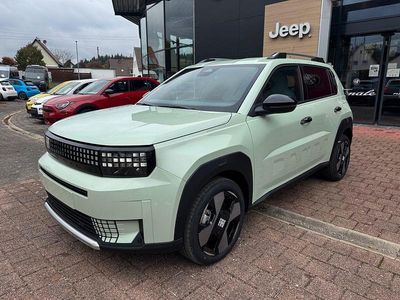 Neu Fiat Grande Panda La Prima 83 kW (113 PS) 2025 Blau Kleinwagen