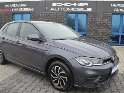 Usata VW Polo Life 95 CV (69 kW) 2024 Grigio Berlina