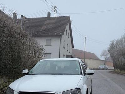 Gebraucht Audi A3 105 PS (77 kW) 2010 Weiß Kleinwagen