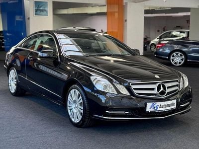 Gebraucht Mercedes E200 184 PS (135 kW) 2012 Schwarz Coupé