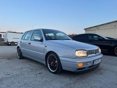 Brugt VW Golf III 110 HK (80 kW) 1998 Sølv Sedan