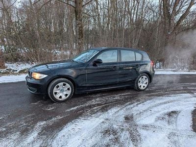 Schwarz Gebraucht 2009 BMW 116 Kleinwagen | 2.300 € (Guter Preis)