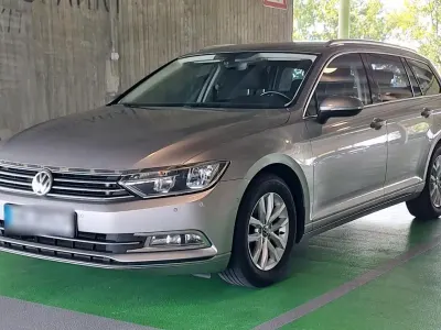 Gebraucht VW Passat 150 PS (110 kW) 2015 Silber Kombi