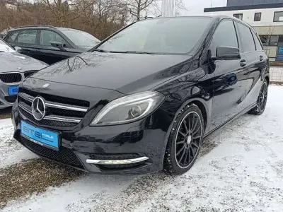 Gebraucht Mercedes B220 Sport 170 PS (125 kW) 2013 Schwarz Van / Kleinbus