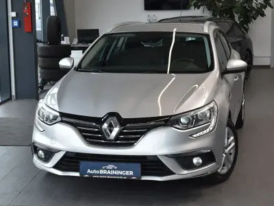 Usata Renault Mégane Business 110 CV (80 kW) 2018 Argento Berlina