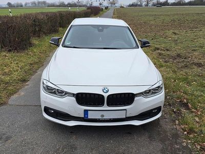 Gebraucht BMW 320 Efficient Dynamics 163 PS (119 kW) 2017 Weiß Limousine