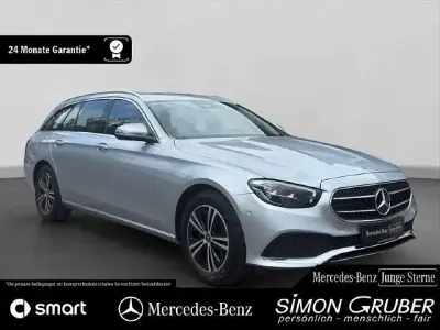 Gebraucht Mercedes E220 Avantgarde 200 PS (147 kW) 2022 Hightechsilber Kombi