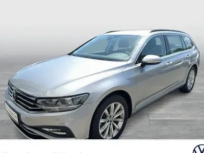 Gebraucht VW Passat Business 150 PS (110 kW) 2022 Silber Kombi