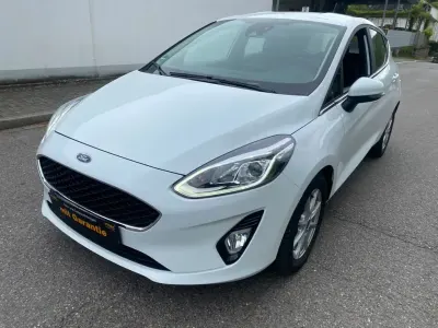 Używany Ford Fiesta Titanium 125 KM (91 kW) 2021 Biały Hatchback