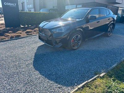 Second-hand BMW iX2 M Sport 150 kW (204 CP) 2025 Negru SUV