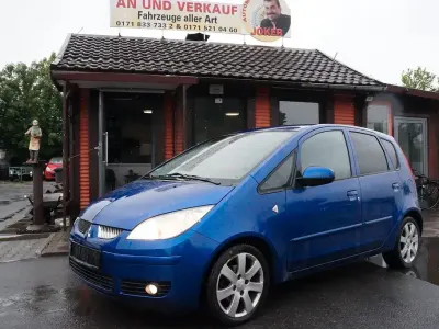 Occasion Mitsubishi Colt Motion 95 PK (69 kW) 2006 Blauw Sedan