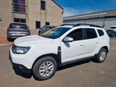 Gebraucht Dacia Duster Comfort 116 PS (85 kW) 2022 Weiß SUV