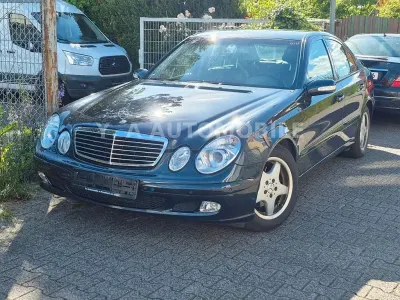 Gebraucht Mercedes E200 122 PS (89 kW) 2003 Schwarz Limousine