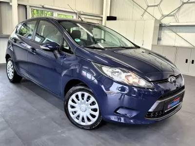 Gebraucht Ford Fiesta Trend 82 PS (60 kW) 2009 Blau Kleinwagen