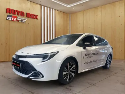 Neu Toyota Corolla 140 PS (102 kW) 2026 Weiß Limousine