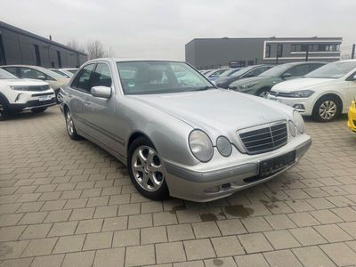 Mercedes E200
