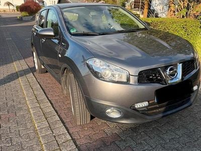 Gebraucht Nissan Qashqai 104 PS (76 kW) 2013 Grau SUV
