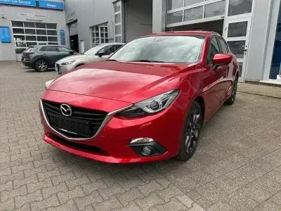 Gebraucht Mazda 3 Nakama 165 PS (121 kW) 2016 Rot Limousine