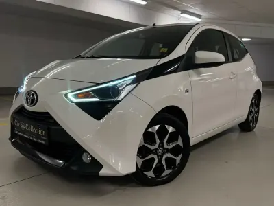 Second-hand Toyota Aygo x-sky 72 CP (52 kW) 2019 Alb Hatchback