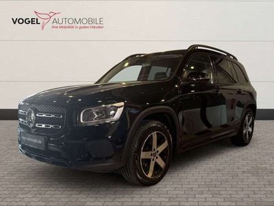 Mercedes GLB220