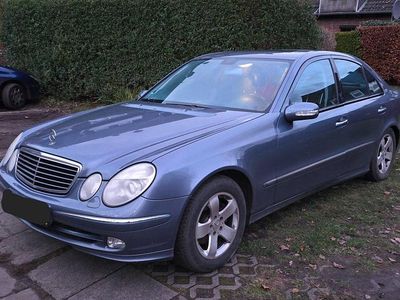 Gebraucht Mercedes E240 177 PS (130 kW) 2003 Blau Limousine
