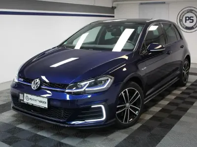 Gebraucht VW Golf VII GTE 204 PS (150 kW) 2018 Atlantic blue metallic Limousine