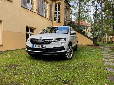Weiß Gebraucht 2018 Skoda Karoq Style SUV | 18.500 € (Etwas zu teuer)