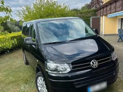 Gebraucht VW Caravelle Comfortline 180 PS (132 kW) 2011 Schwarz Van