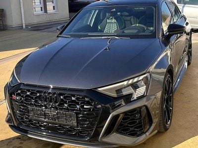 Gebraucht Audi RS3 Ambiente 400 PS (294 kW) 2023 Grau Limousine