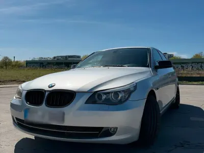 Gebraucht BMW 530 235 PS (172 kW) 2008 Silber Limousine
